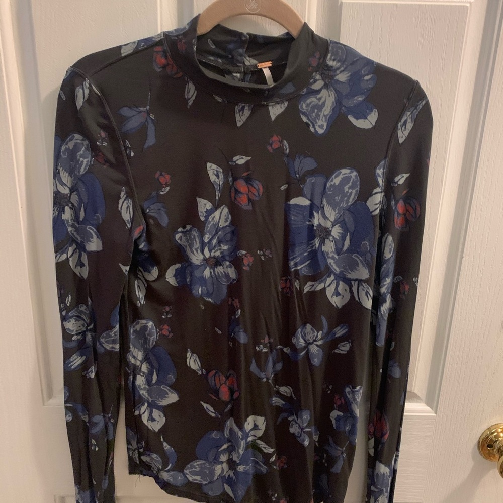 Women’s blouse